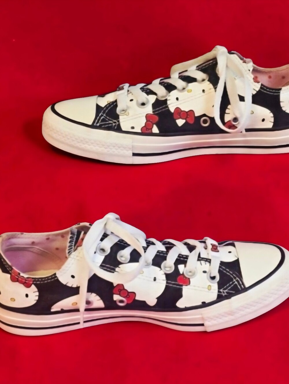 RARE Hello Kitty X Converse Chuck Taylor All Star Ox 2018 Sneakers 8 162947C